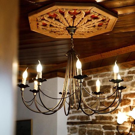 Gjirokastër Hotel Sarajet 1821 מראה חיצוני תמונה