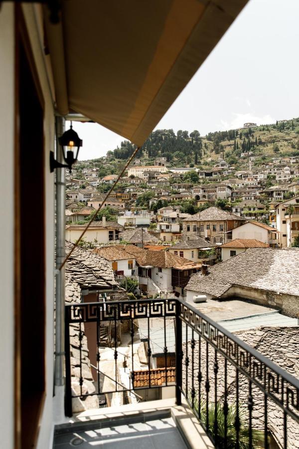 Gjirokastër Hotel Sarajet 1821 מראה חיצוני תמונה