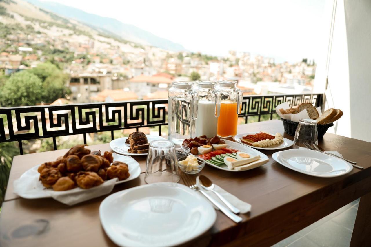 Gjirokastër Hotel Sarajet 1821 מראה חיצוני תמונה