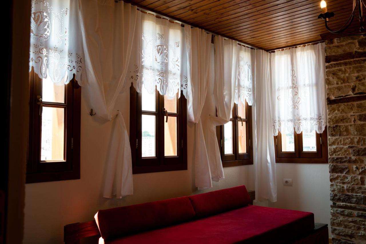 Gjirokastër Hotel Sarajet 1821 מראה חיצוני תמונה