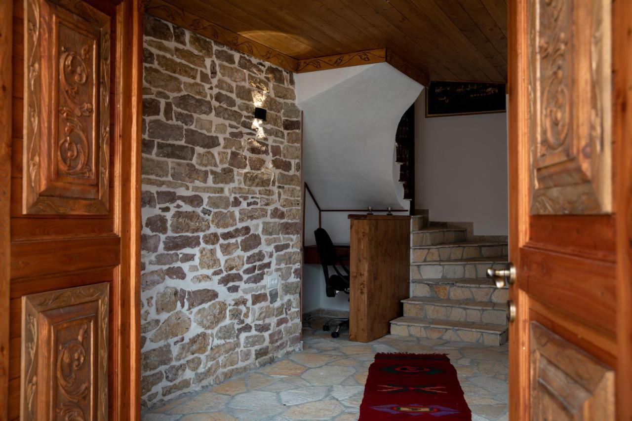 Gjirokastër Hotel Sarajet 1821 מראה חיצוני תמונה